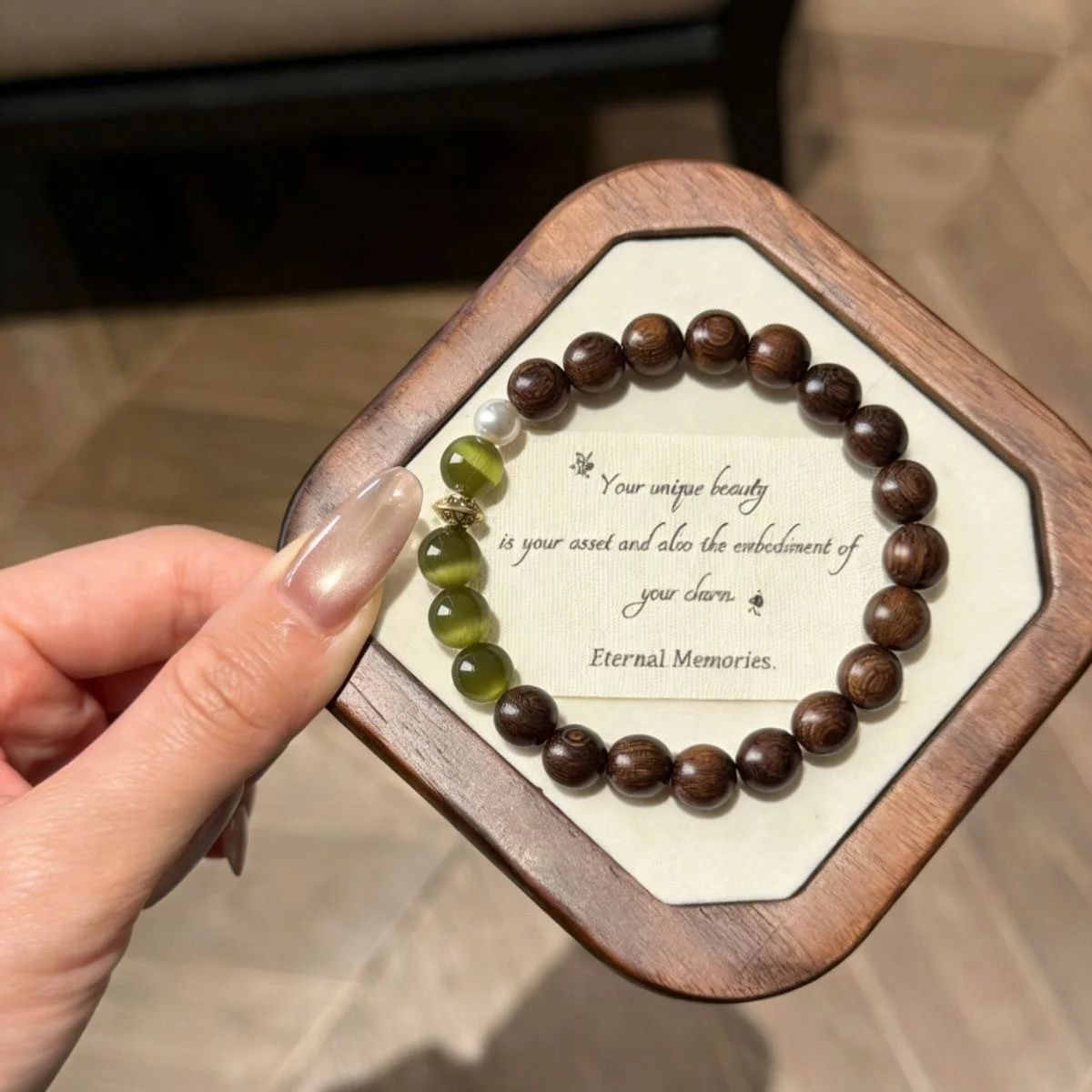 Wood Bead Bracelet for Women and Men Wooden Prayer Vintage Bangle Yoga Jewelry Sandalwood Single-Loop Bracelet Niche Stackable