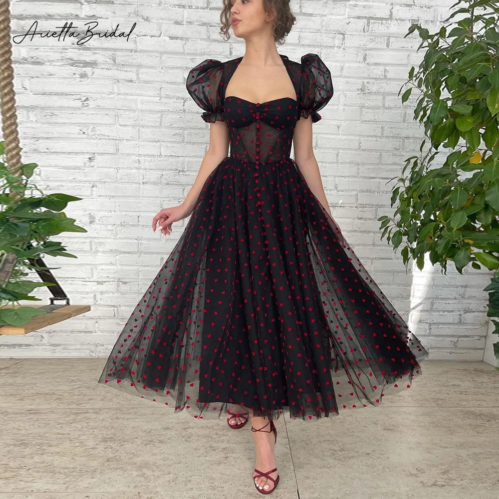 

Arietta Black Hearts Tulle Midi Prom Dresses Queen Anne Short Sleeves Tea-Length A-Line Evening Party Gowns Formal Event Dresses