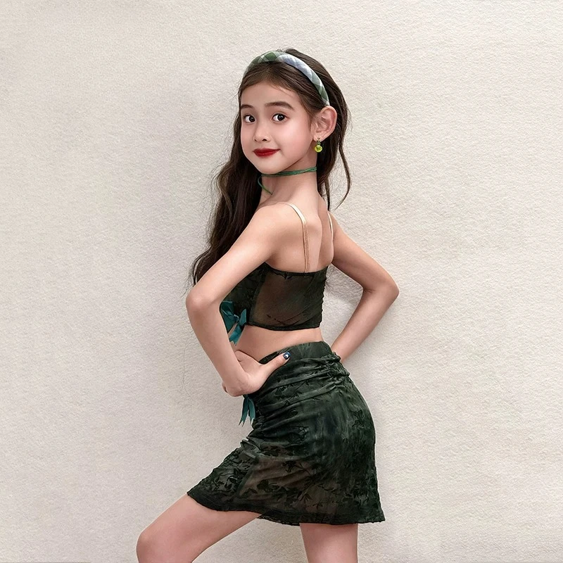 

Fashionable Latin dance outfit for girls' training suit. 2026 new style summer children's performance suit and performance set.
