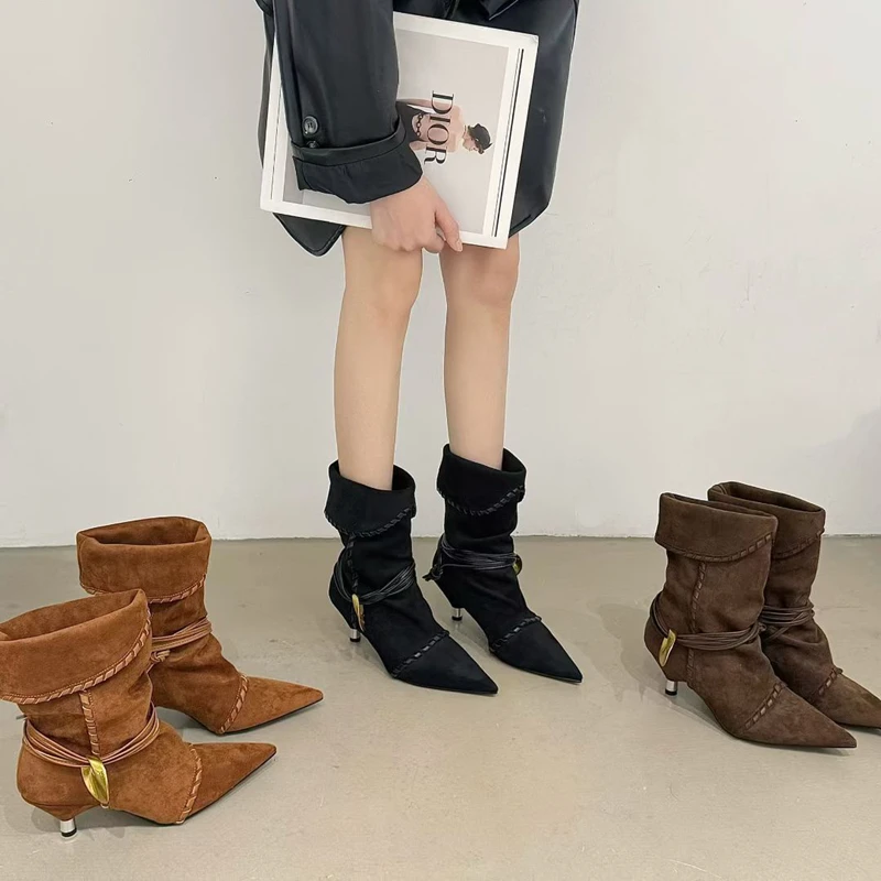 SUOJIALUN/Новые зимние брендовые женские короткие сапоги, модные плиссированные сапоги до середины икры без шнуровки, уличные модельные туфли на тонком низком каблуке с острым носком