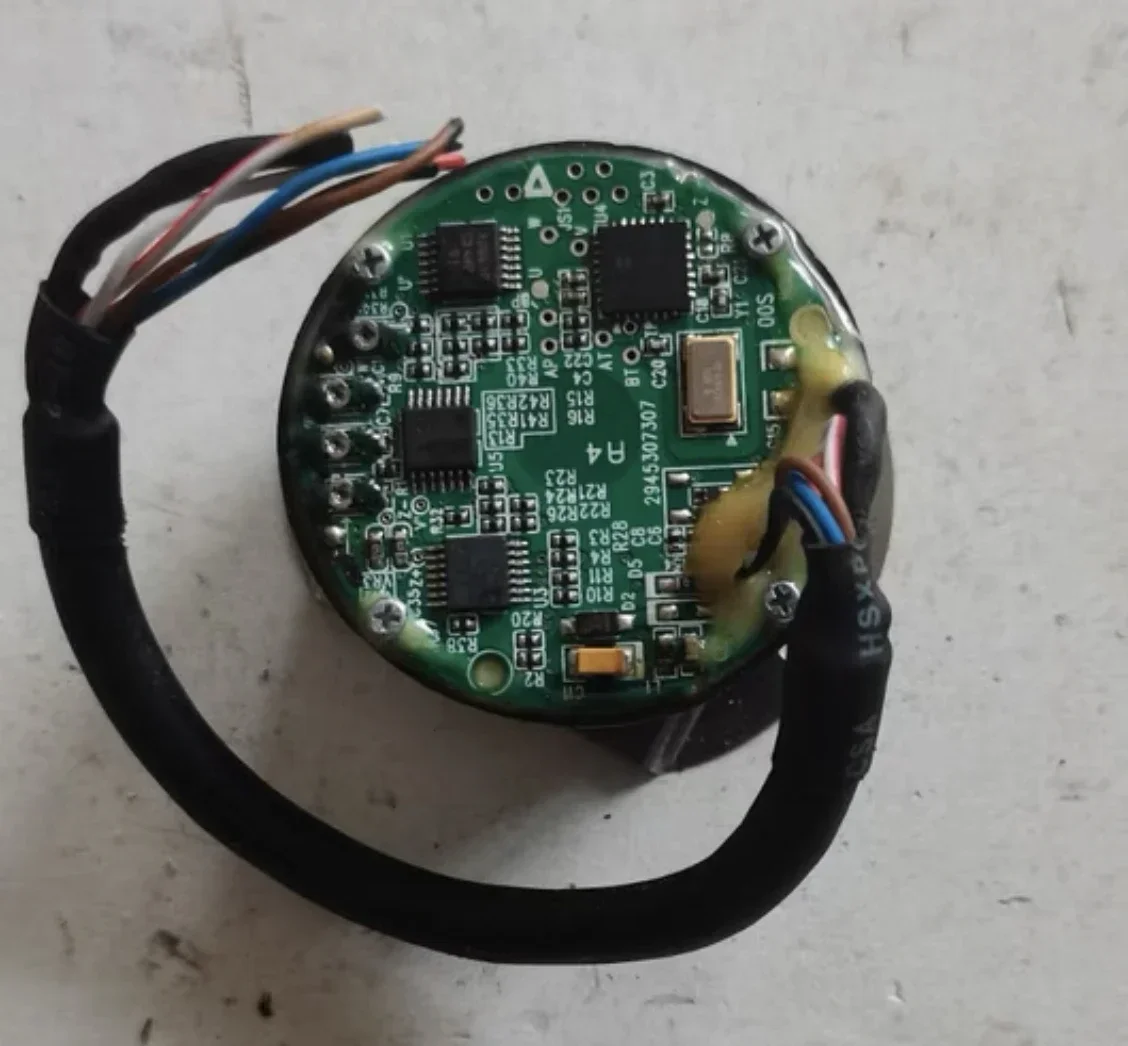 NH4-20LS65C7T second-hand servo motor encoder, in stock, tested ok， function normally