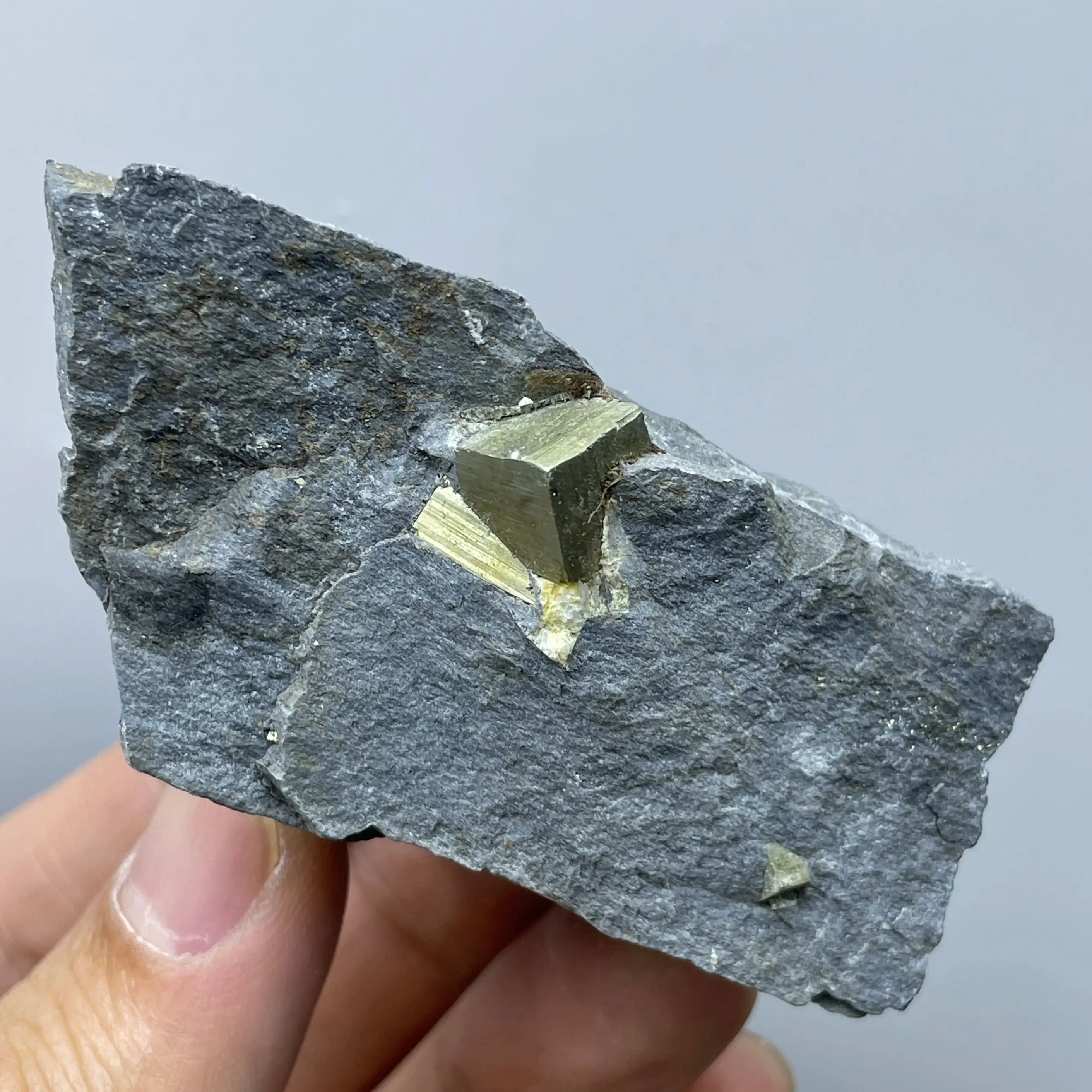 Natural Stone Pyrite With Rock Mineral Specimen Stones And Crystals Healing Grystals Quartz Home Decorations