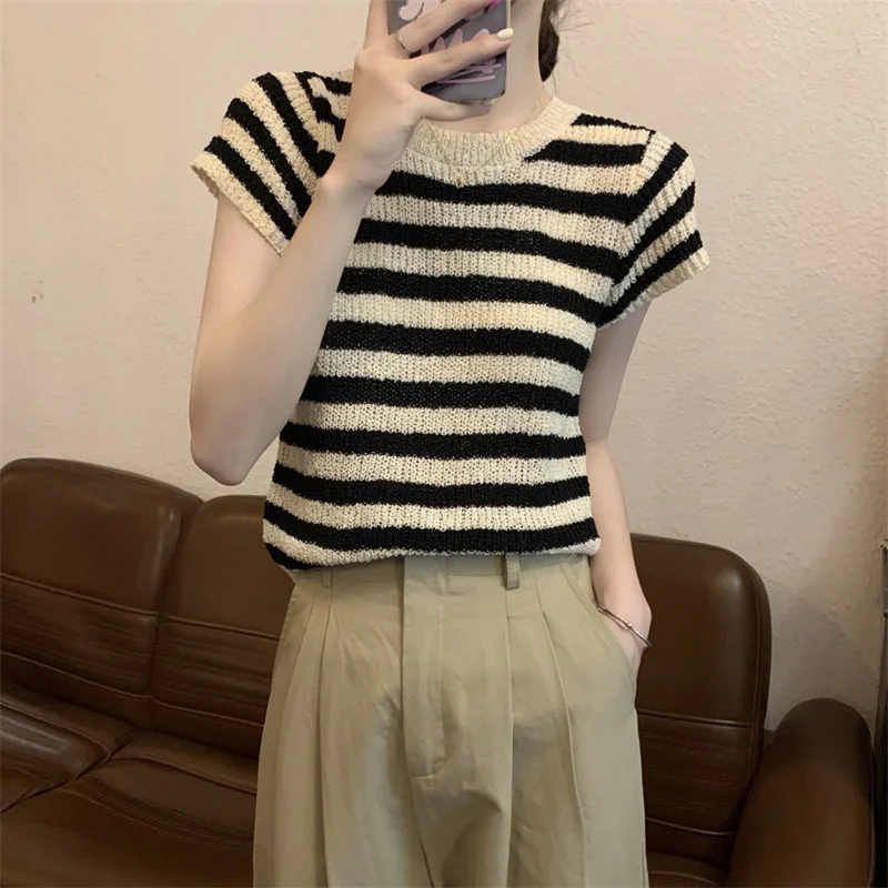 Women\'s Striped T-shirt Korean Fashion Temperament Thin Knit Pullovers 2023 New Summer Round Neck Loose Short Sleeve Women Tops