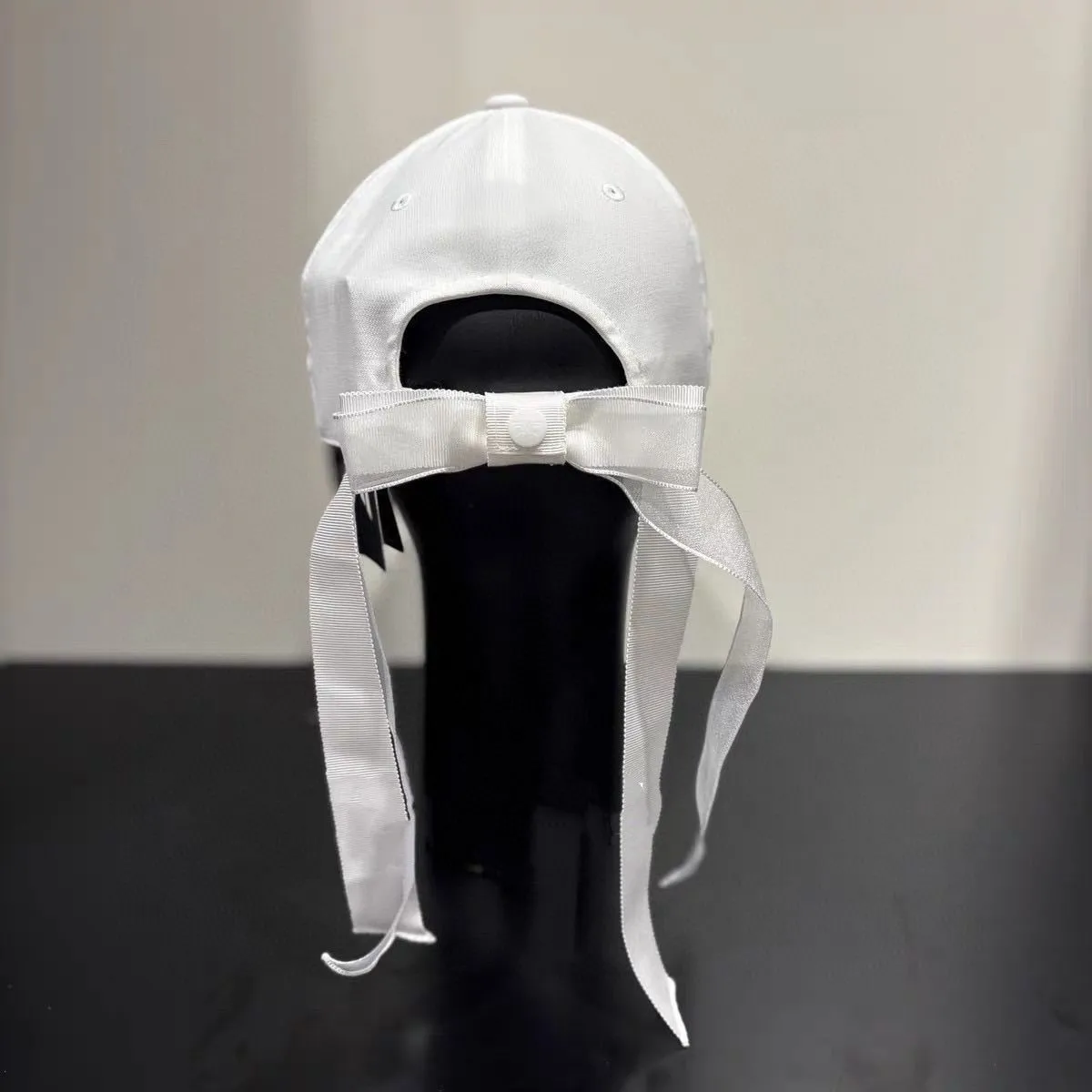 

New Golf Baseball Cap for Women: Stylish, Versatile, Sun-Protective, Breathable, and Lightweight for Summer