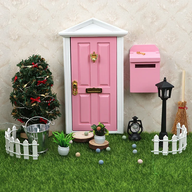 

1:12 13 Piece Miniature Dollhouse Outdoor Scene Garden Ornament Model Mailbox Christmas Tree Fence Dustbin Doll House Accessorie