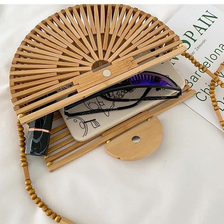 с доставкой Designer summer Luxury handbag for women shoulder bag semicircle bamboo woven beach bag Mobile Phone Wallet 2022