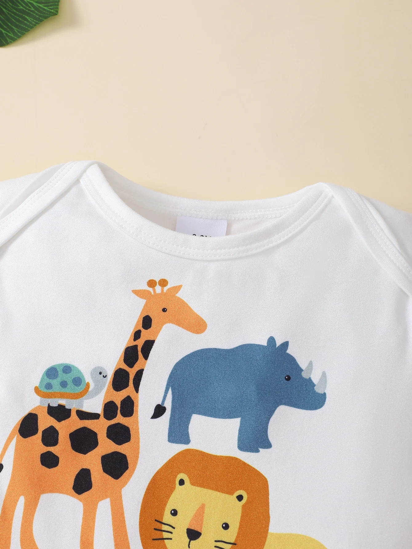 Cartoon Animal Print Round Neck Short Sleeve Triangle Onesie Long Hat Casual Style Thin Baby Boy Cute Three-Piece Going Out Suit