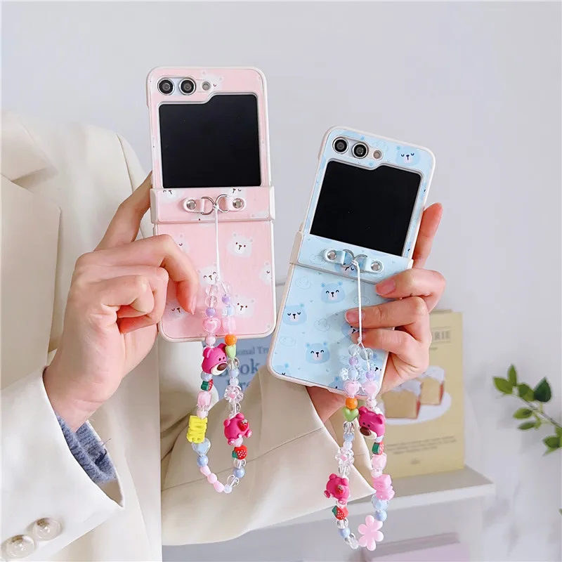 Portable Lanyard Cartoon Bear Phone Case for Samsung Galaxy Z Flip 5 Z Flip 4 5G Z Flip 3 Capa Bracelet Folding Back Cover Funda