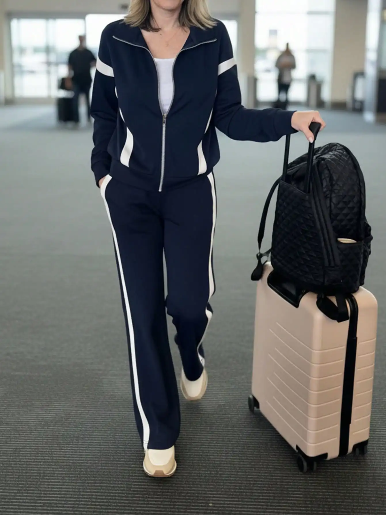 Casual style women's fashion commuter set Comfortable and loose stitching contrast long-sleeved jacket top + striped contrast straight trousers two-piece set