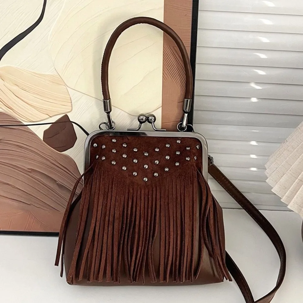 Elegante Nieten-Umhängetasche mit Quasten, vielseitige Schultertasche, lässige Handtasche für Damen – Detail 10