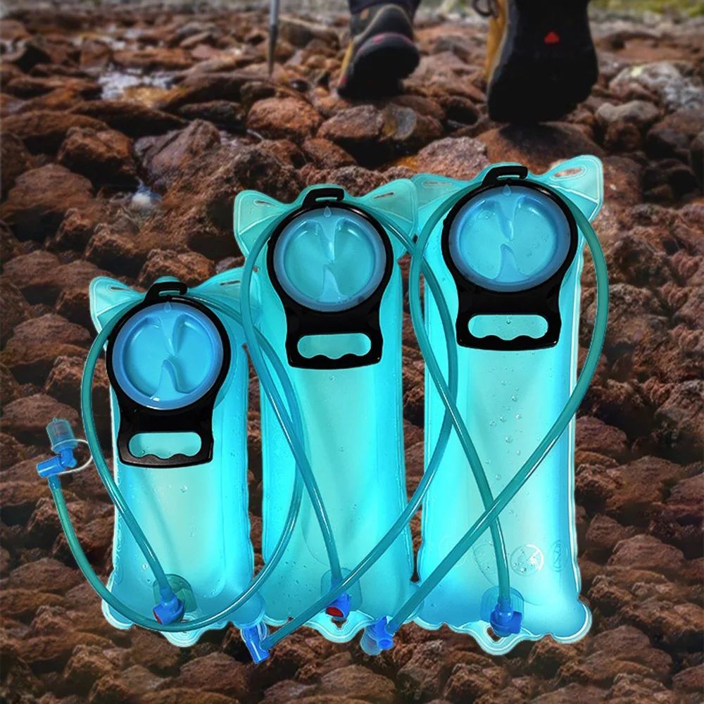 

Leak Proof Water Bag One Click Quick Release 2.0L 2.5L 3.0L Mountain Backpack Water Bag for Camping and Hiking