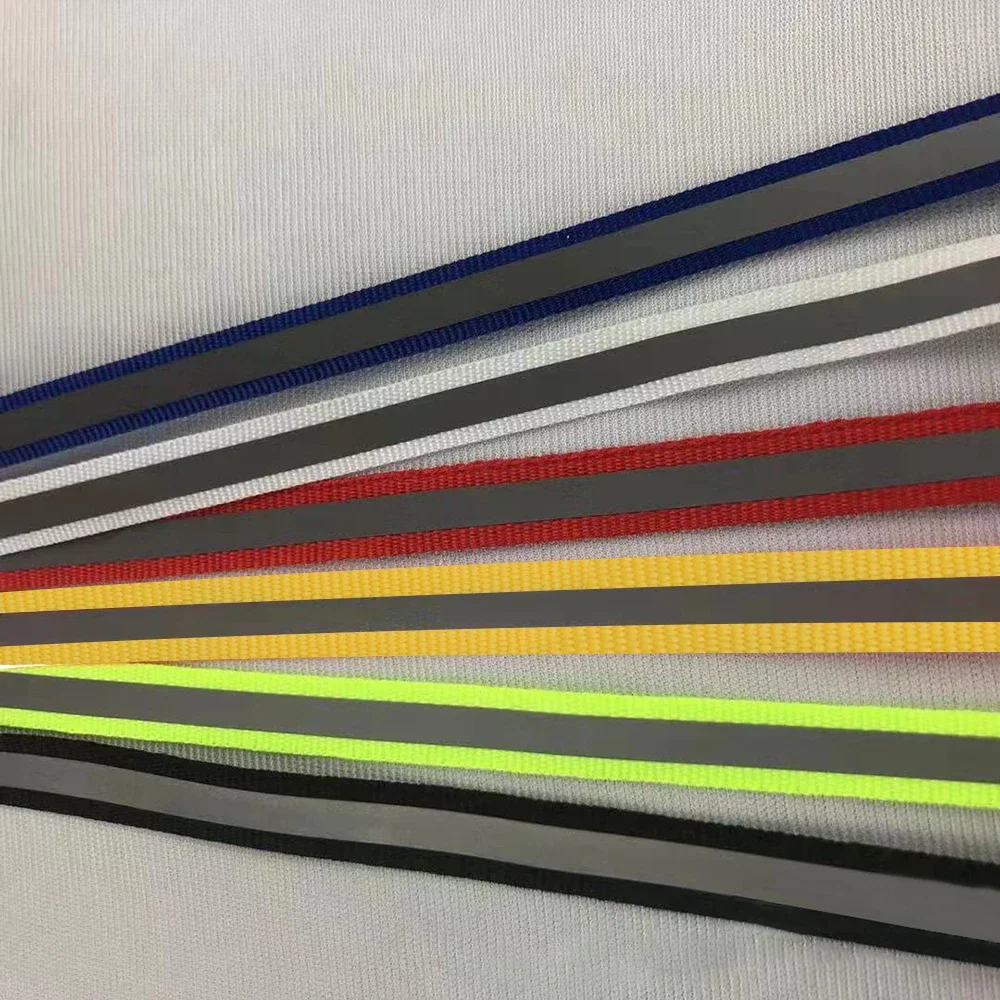 1 Pair Reflective Laces 1cm Wide Sneakers Shoelaces 6 Colors Flat Glitter Loose Shoes Laces Christmas Party Gifts Sznurówki