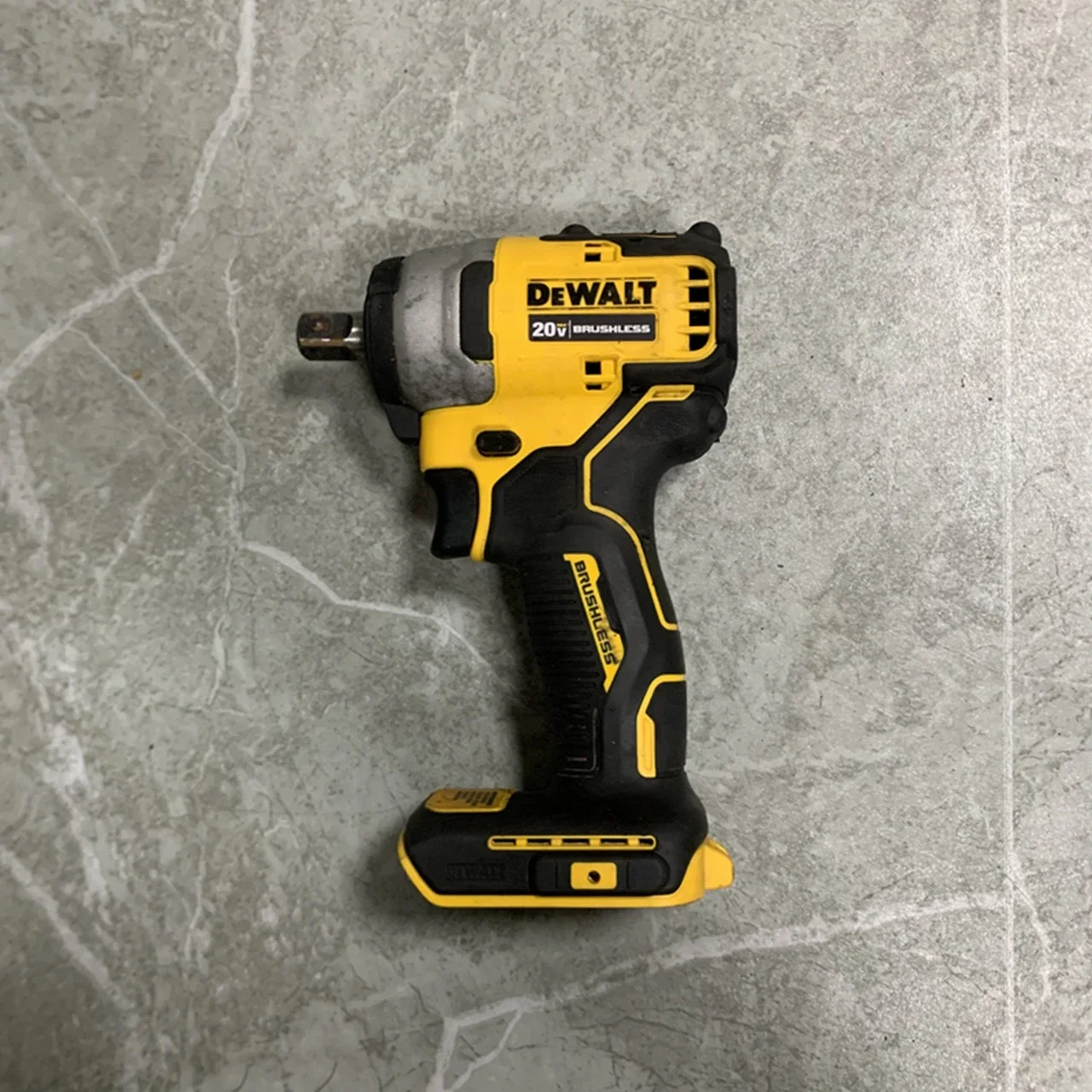 DEWALT DCF809 ATOMIC 20V  Modified 2/1 impact wrench  MAX Li-Ion    body only  second-hand