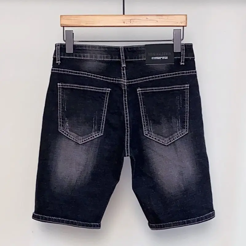 남성 데님 반바지 자수 남성 짧은 청바지 바지 블랙 슬림 찢어진 무례한 Xl streetwear 럭셔리 얇은 jorts 한국 패션