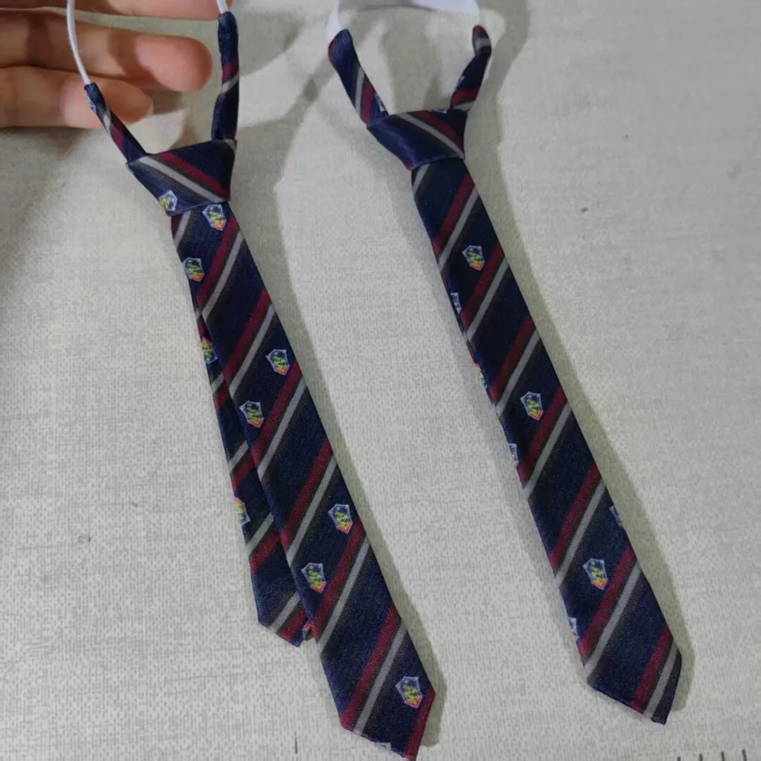 

Fashion 1/3 Doll's Clothing Wearing Tie or Badge Fit To 75cm Bjd Doll Dress Up Girl Toys Play House Doll Accessories, No Doll