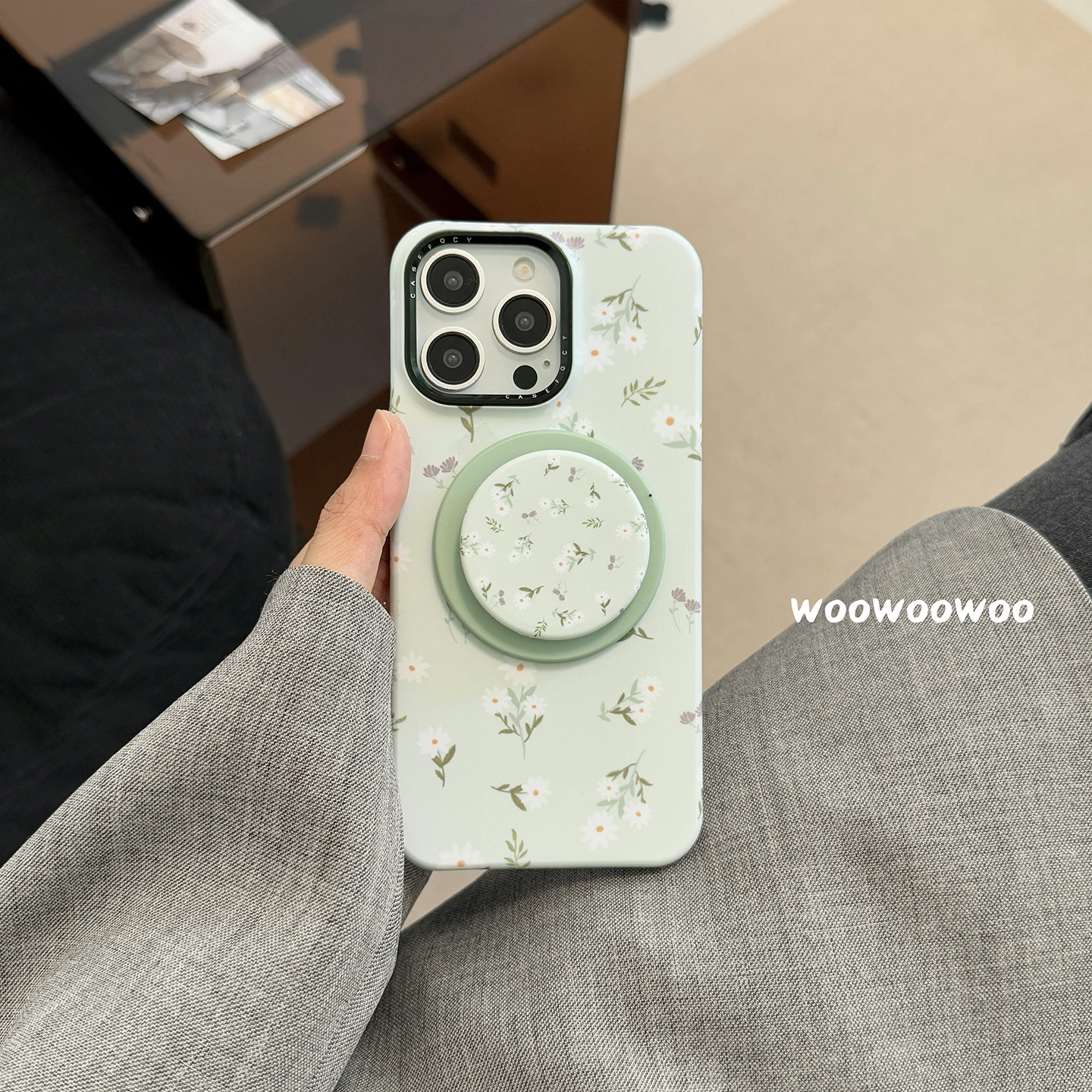 

Milk green small floral magnet phone case Phone Case For iPhone 16 15 14 13 Pro Max fundas iphone 13 case Protective cover
