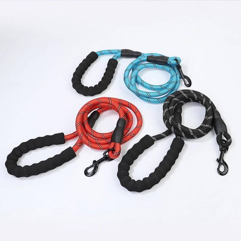 Hot pet products pvc reflective nylon round dog leash medium and large dog pet leash