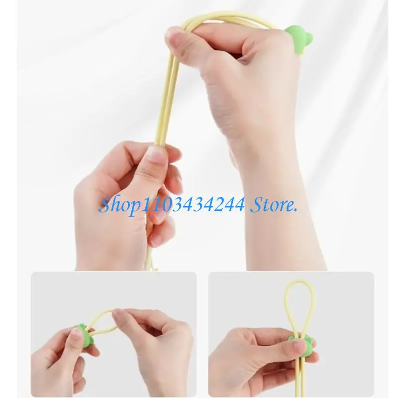 Baby Napkin Clips Portable Dining Clothing Protector Bib Holder Clip Napkin Towel Neck Strap Silicone Lanyard for Infant