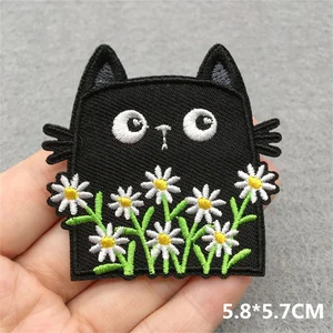 猫の顔の刺繍パッチ漫画動物パッチアイアン衣類用熱接着パッチの衣服の縫製ステッカーの熱接着パッチ 6ベストセールスガールズパッチ-3