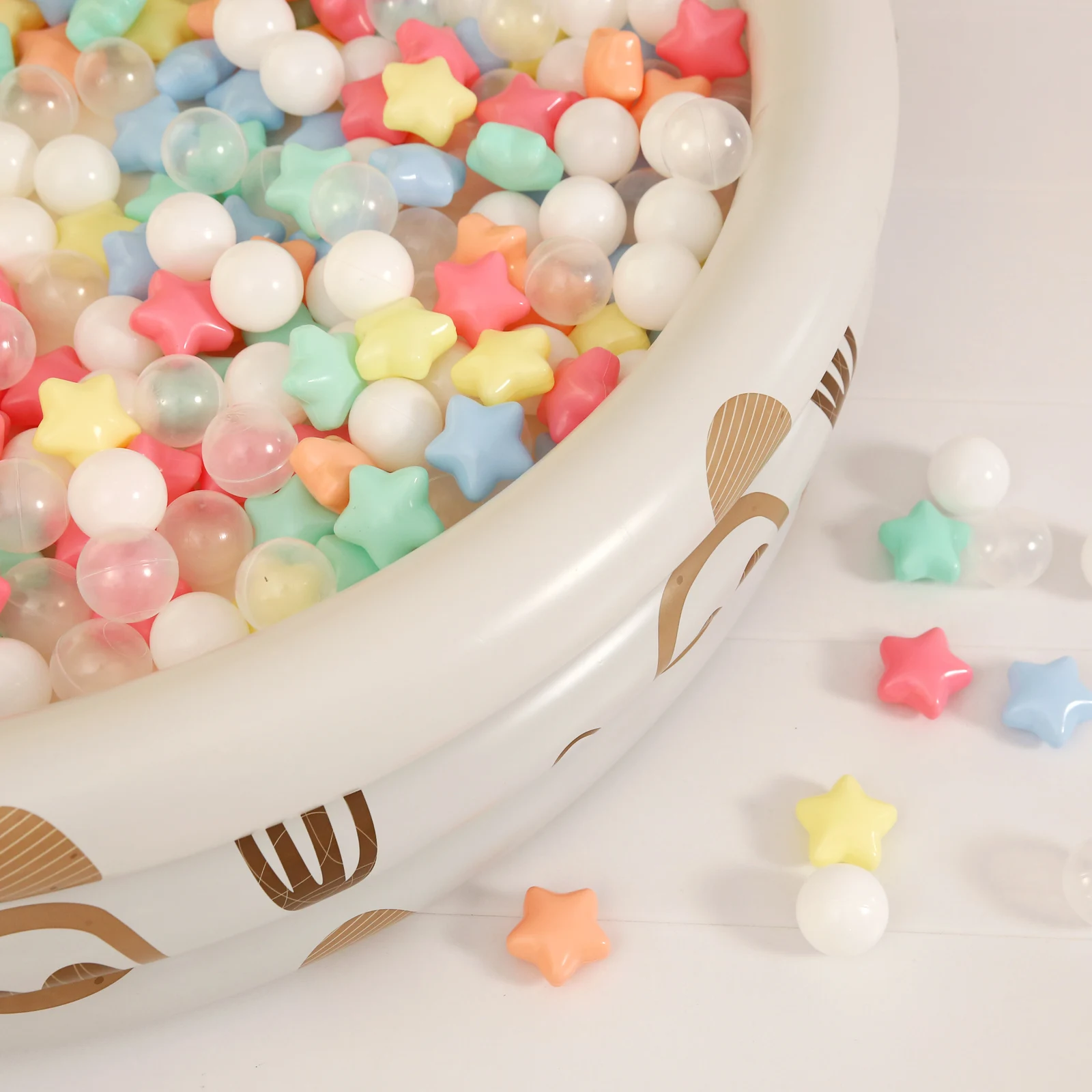 100pcs/bag Mix Star and Round Shape Eco-Friendly Ball Pit Ball Colorful Random Soft Pool Ball Toys for Kids