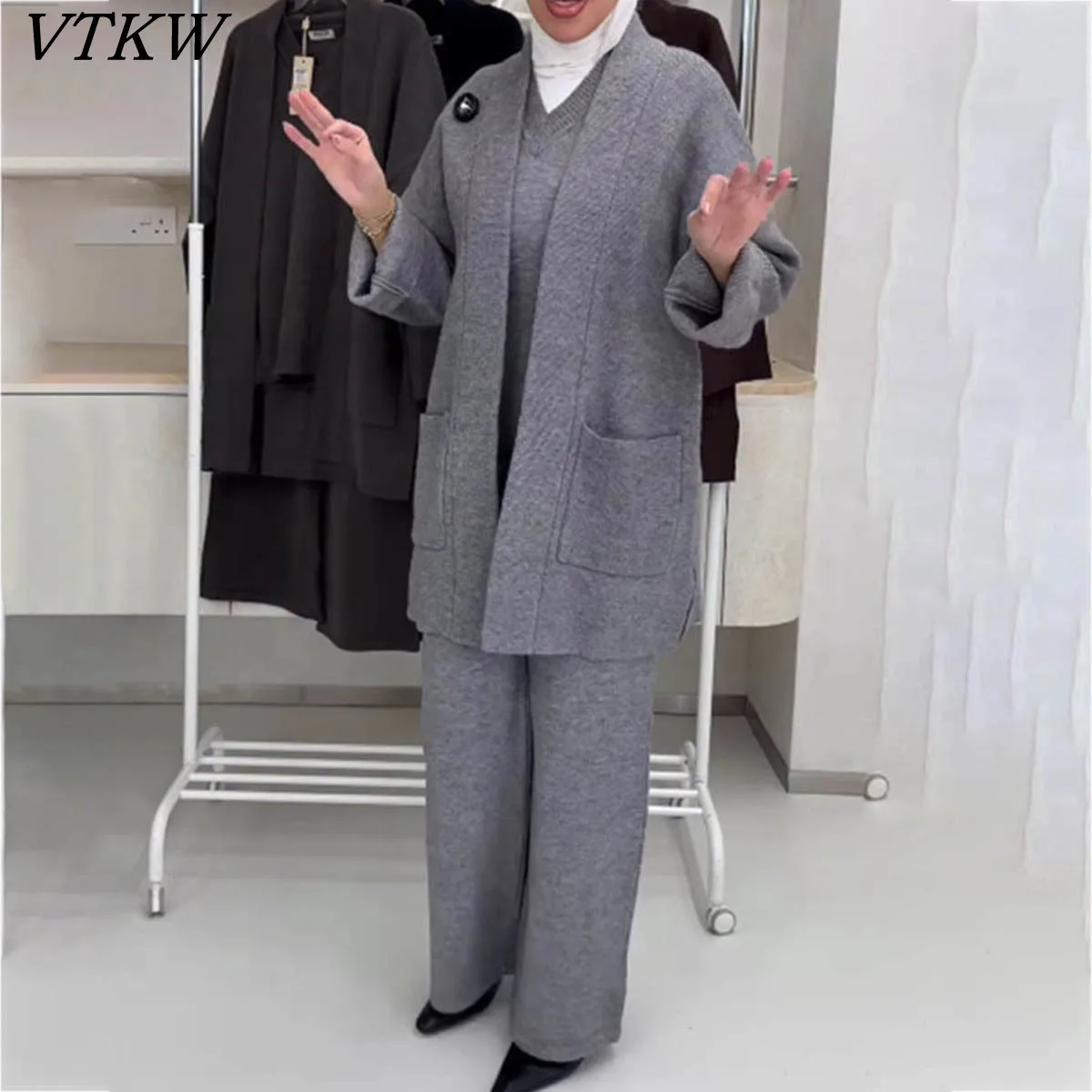 

VTKW Women's Spring 2025 Gray Knit Blazer Set Oversized Casual Loose Three-piece Suit Comfortable Korean Fashion Loungewear