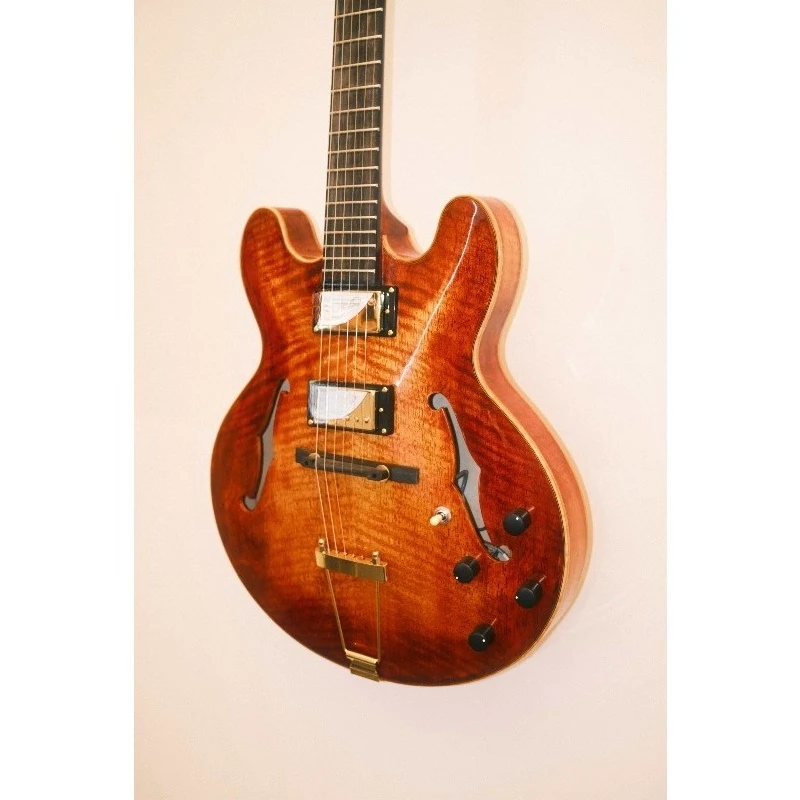 Handmade Electric Guitar Spruce Top Maple Back Ebony Fingerboard Carved Archtop Jazz Hollow Body Yunzhi Luthier Custom Guitar