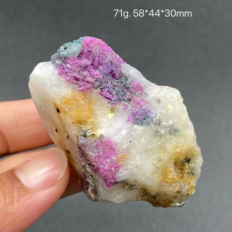 100%  Natural Myanmar ruby Mineral Specimens Stones and Crystals Healing Crystal