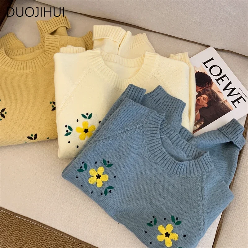 DUOJIHUI Yellow Chic Floral Embroidery Simple Female Pullovers Autumn Solid Color Fashion Casual Knitted Sweater Women Pullovers