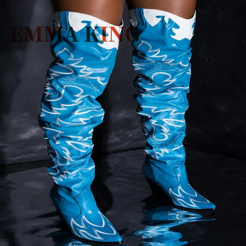 

Синие ковбойские сапоги выше колена в стиле вестерн, модная женская обувь на массивной танкетке, зимний дизайн, высокие сапоги до бедра с острым носком