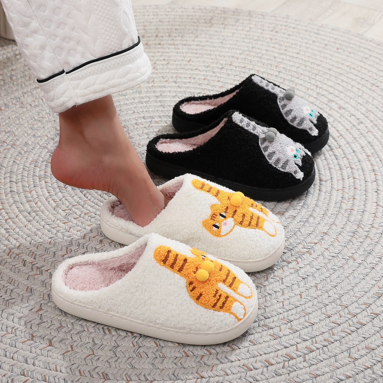 A Pair of Black Embroidered Cat-Patterned Plush Home Slippers with Thick Soles, Comfortable and Warm, Non-Slip Indoor Slippers, Personalized Gifts for Autumn and Winter, Suitable for Both Men and Women to Wear in the Bedroom view 2