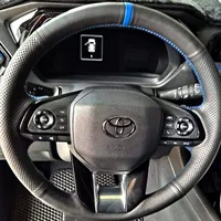 Cubierta trenzada para volante de coche, cobertura completa para Toyota Yaris Cross 2023-2026, accesorio de cubierta para volante transpirable DIY