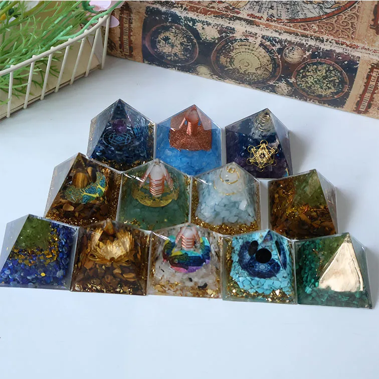 Natural Crystal Orgonite Pyramid Handmade Resin Orgone Pyramid Healing Chakra Balancing Orgonite Meditation Home Decor Ornaments