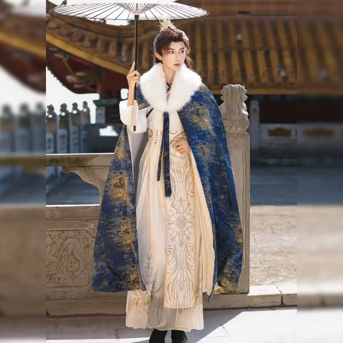 عباءة هانفو المنسوجة باللون الذهبي الأصلي للرجال والنساء للشتاء سميكة وياقة قطيفة رداء طويل على طراز القصر ركوب ملكي كيب خارجي دافئ للرجال #6