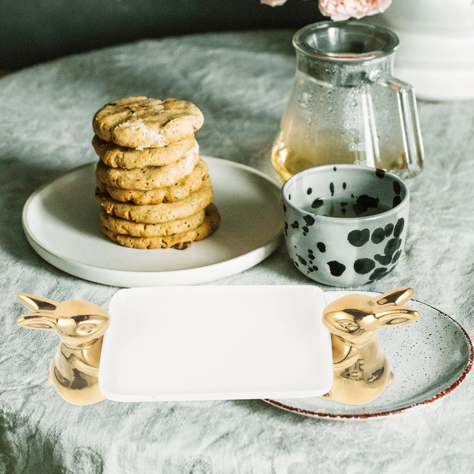 Bunny Decorated Ceramic Food Tray Small Serving Dish for Snacks Desserts Fruits Nuts Candy Cake Display Jewelry Photography