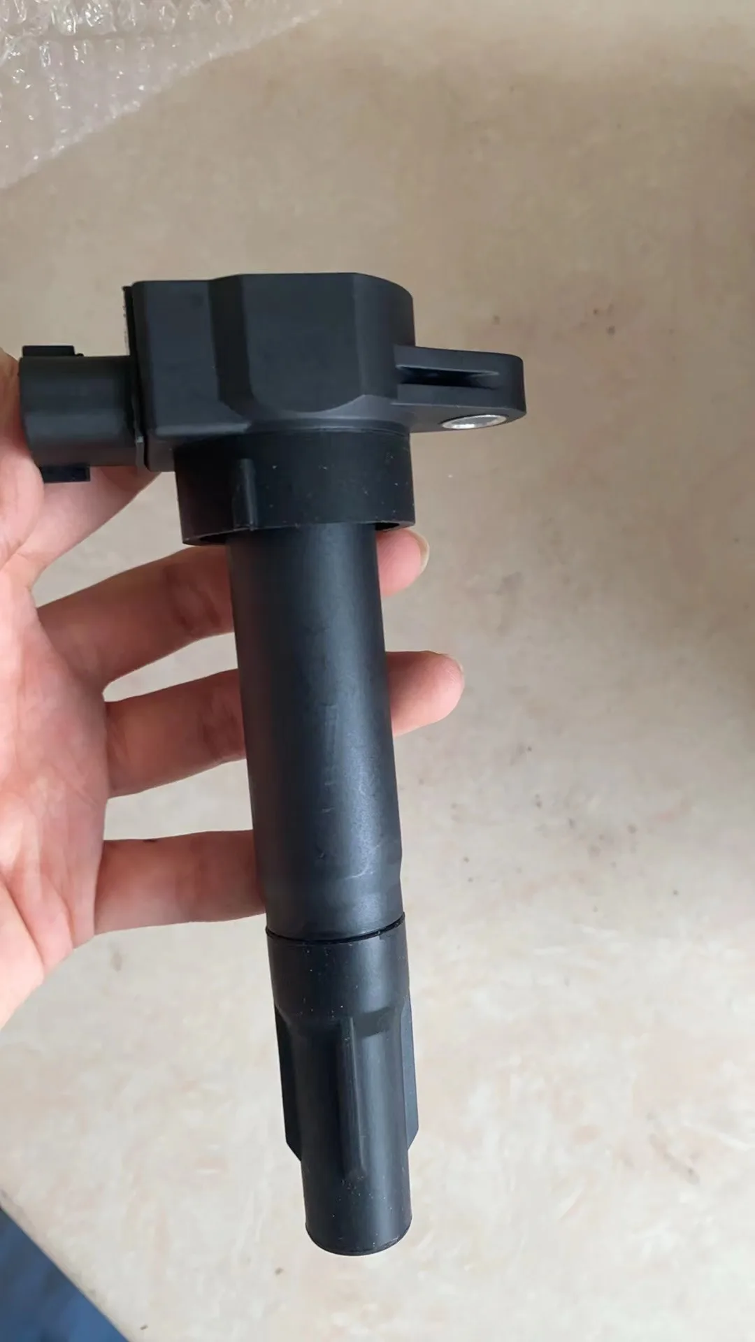 

3705010-H01 CHANGAN-CS15/CX20/BENNI/ALSVIN/ALSVIN V3/CHANA STAR/STAR-TRUCK Ignition Coil CHANGHE-M50 Pencil Coil 33400D75F10E000