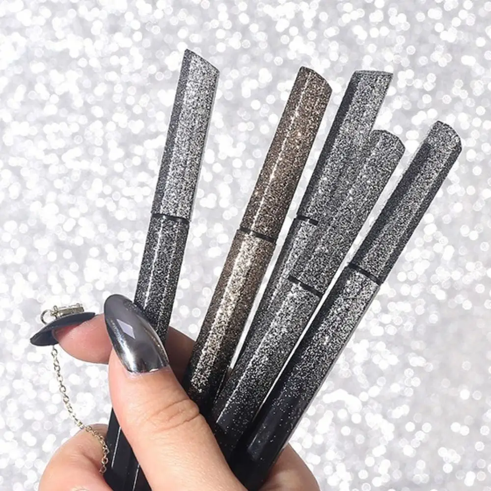 อายไลเนอร์ชนิดน้ำแบบไม่เลอะเลือน ดีไซน์ลายดาว ปากกาอายไลเนอร์ไม่ซีดจาง ง่ายต่อการลงสี อายไลเนอร์กันน้ำ ใช้แต่งหน้าได้อย่างง่ายดาย