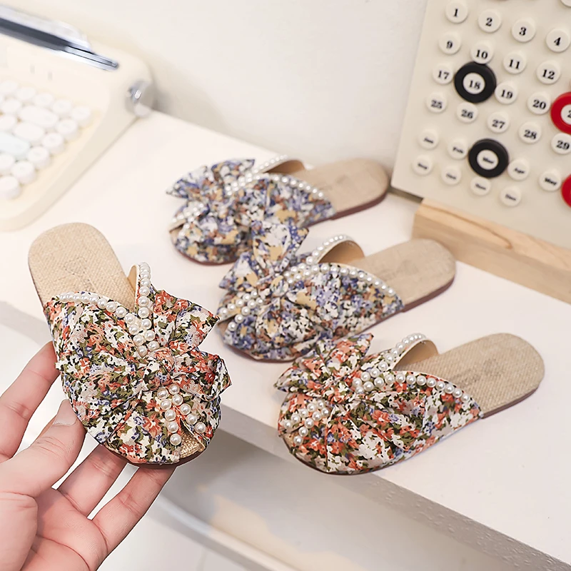 

2026 New Kids Slippers for Girls Summer Elegant Flora Pattern Children Fashion Flat Slippers Non-slip Princess Causal Slippers