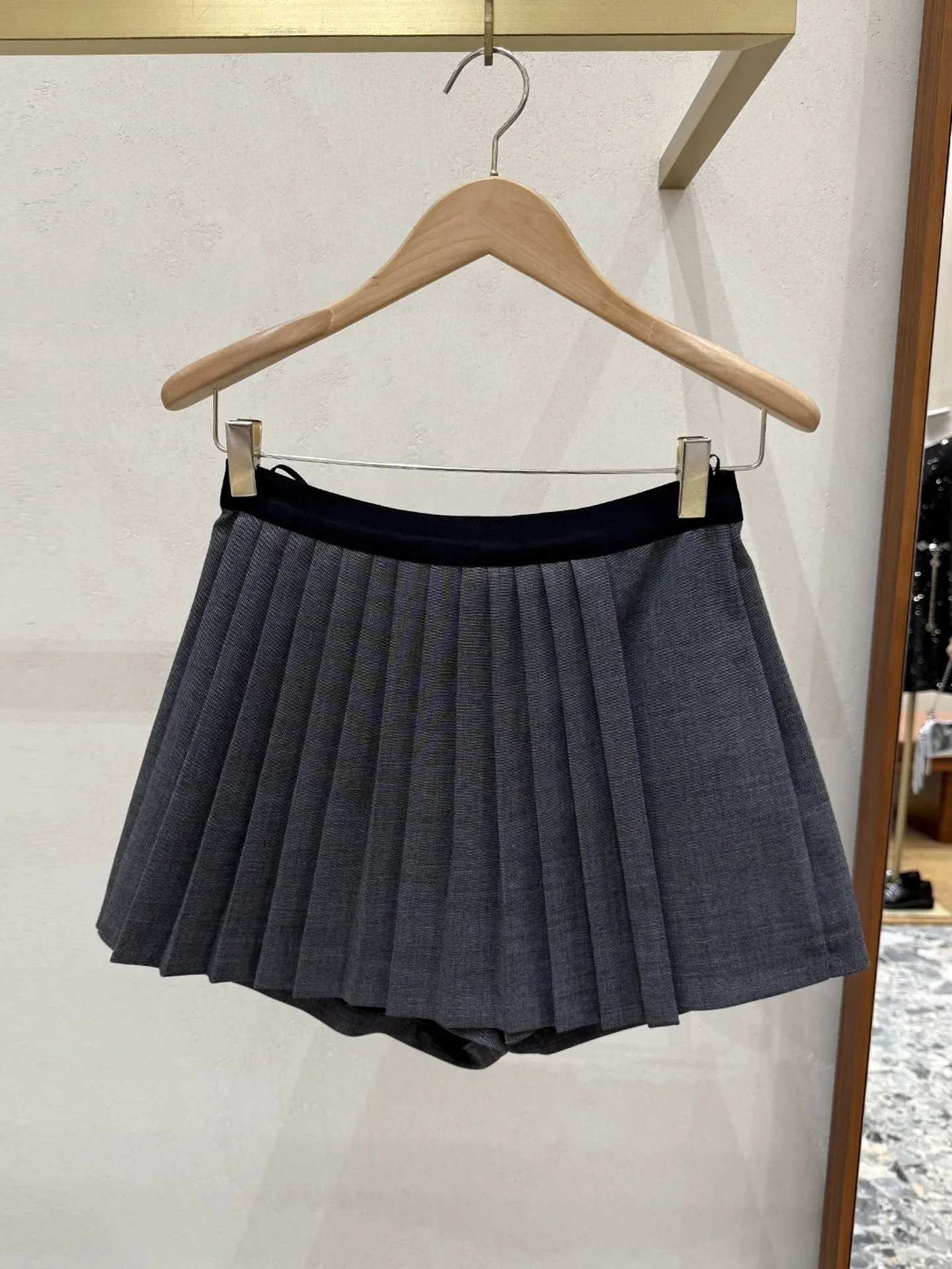 

M Home Early Autumn 2025 ey Pleated A-Line Skirt Suit Pants High Waist Slimming ort College Sle f-length Skirts