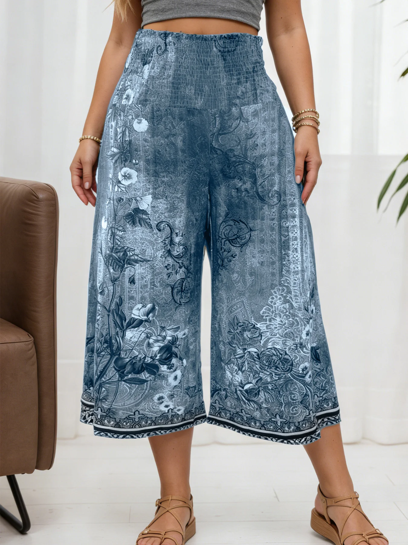 Boho Retro Botanical Floral Hem Border Print Plus Size Loose Fit Wide Leg Capri Pants, Stretch Elastic Waist Comfort Fashion Casual All Season Vacation Printed Cropped Pants For Curvy Ladies
