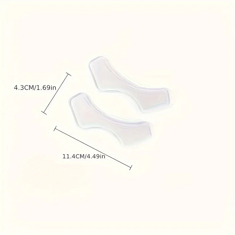 This 2-piece transparent and reusable lip patch is suitable for lip care, anti-wrinkle and wrinkle reduction