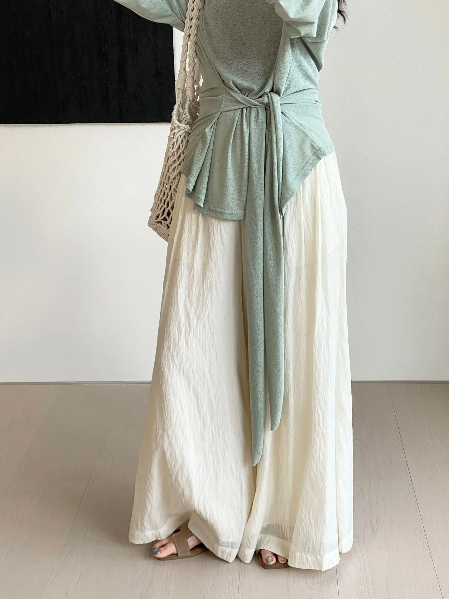 Pantalon UMI MAO avec un tempérament frais, jupe froissée texturée, grands pantalons pour femmes, jambes avec une sensation fluide