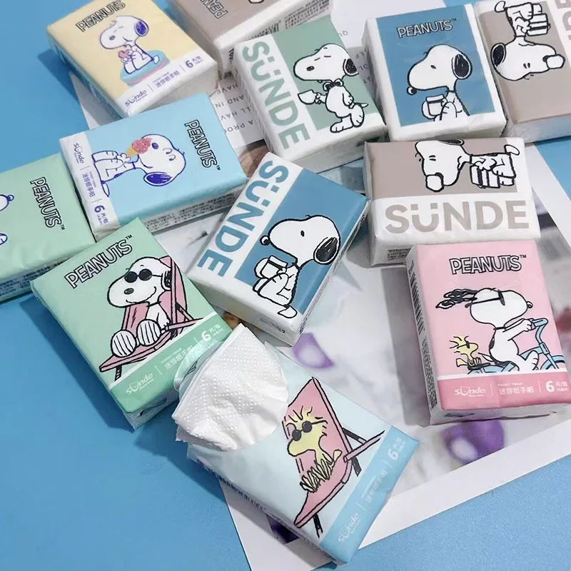 9pcs Kawaii Snoopy ผ้าเช็ดหน้ากระดาษนักเรียนการ์ตูนพิมพ์แบบพกพา Mini Pocket กระดาษทิชชูห้องน้ํากระดาษผ้าเช็ดปากนุ่มของขวัญ