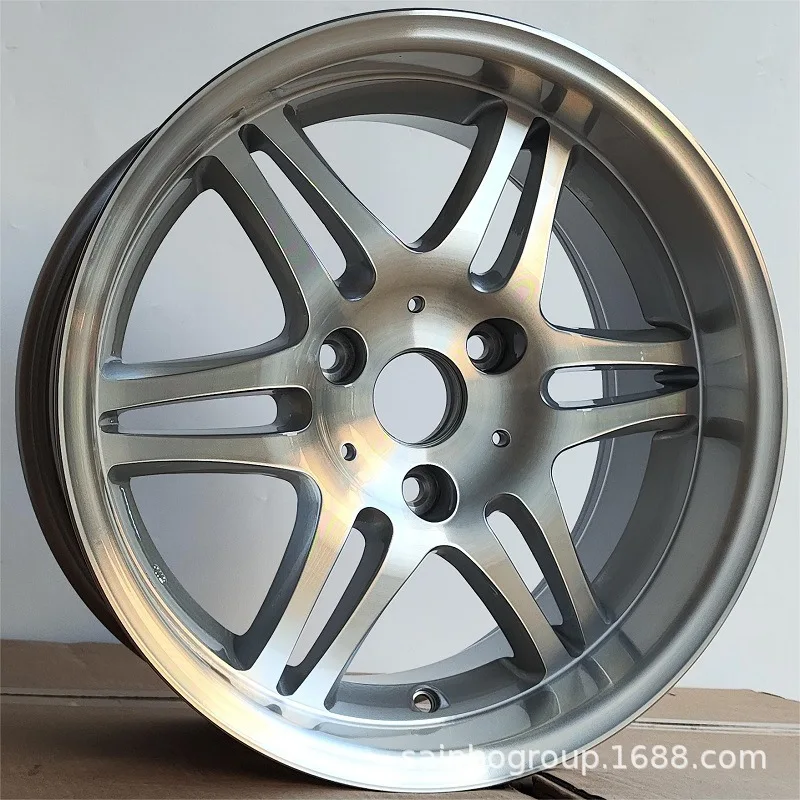

Подходит для F616161 15-дюймовый 16-дюймовый 3x112 Shengbo модифицированный дисковый диск из алюминиевого сплава
