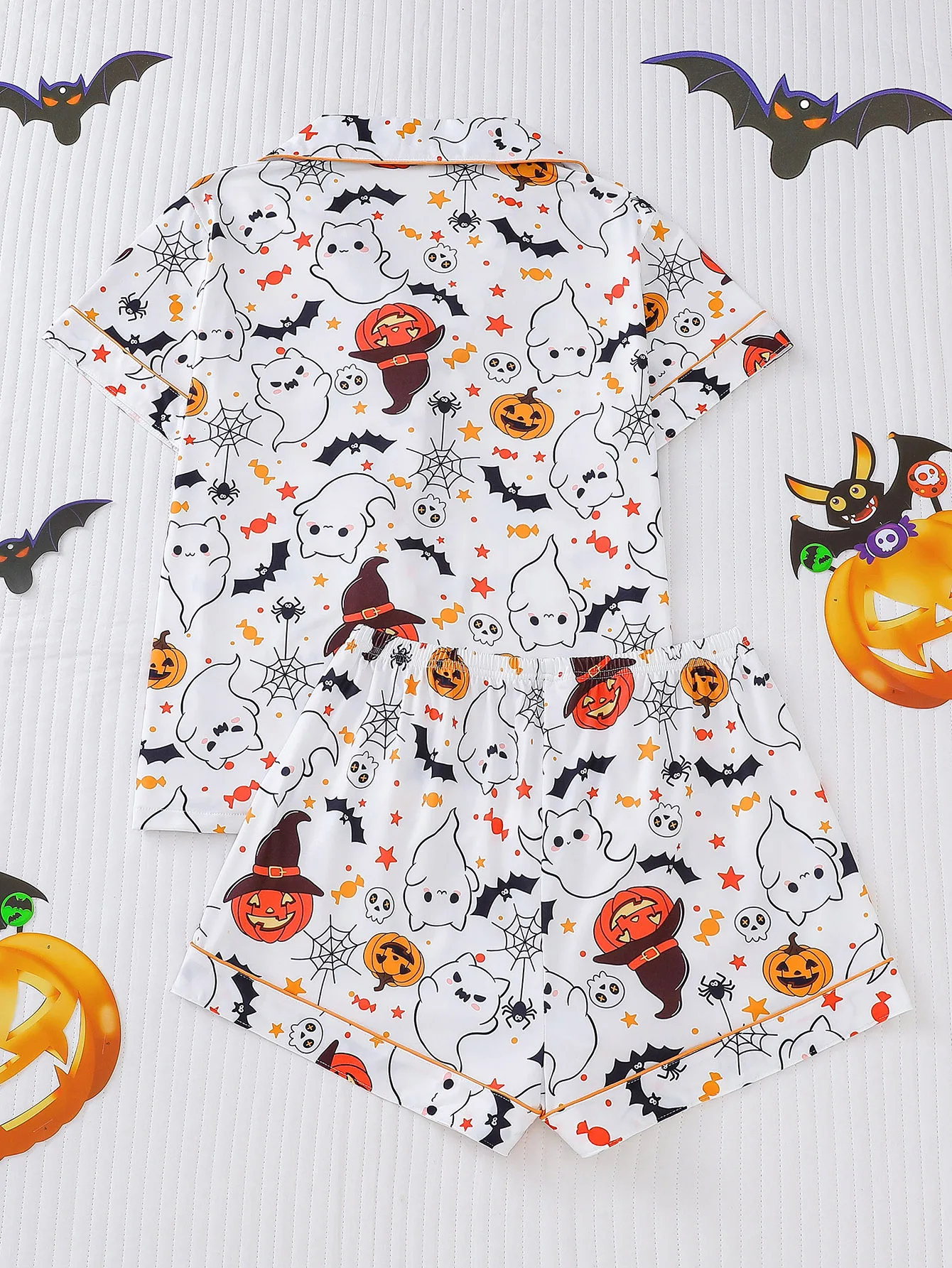 Halloween pumpkin bat print pajama set for women comfy short-sleeved roll-neck shirt and loose shorts loungewear for women