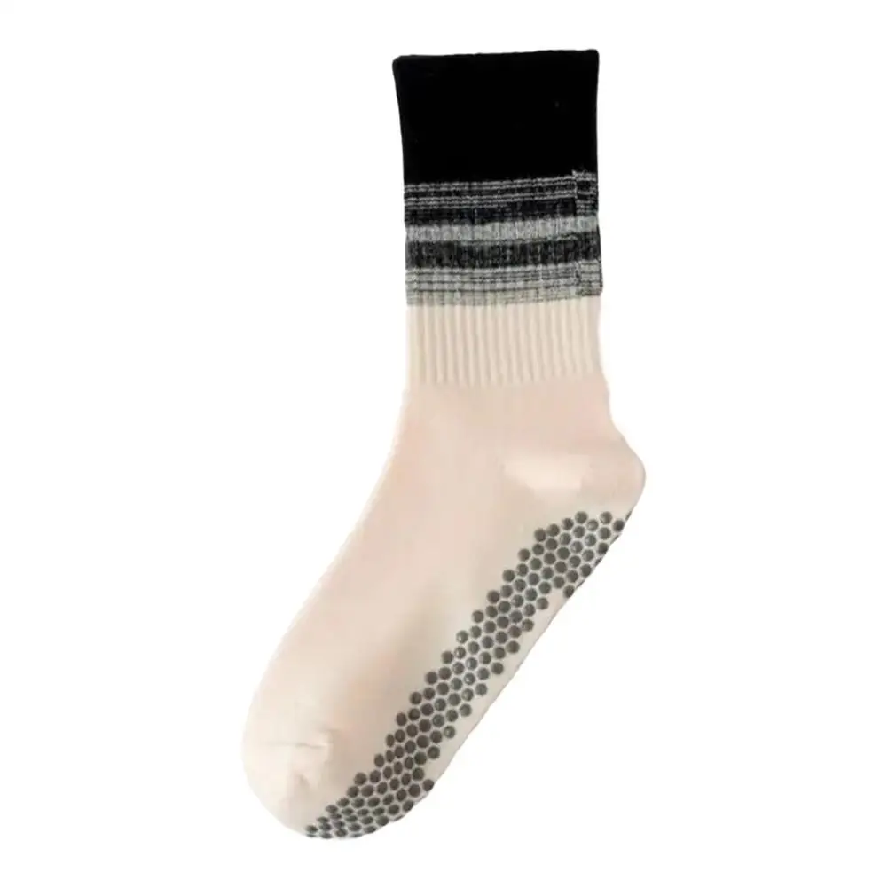 

Comfortable Fit Socks Blue Five Finger Socks Charming Polka Dot Pattern Fashionable Colors Lightweight And Cool