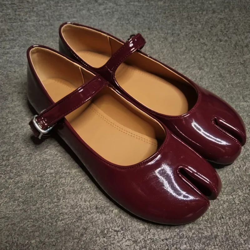 

Patent Leather Split toe Women Ballet Flats 2026 Spring Autumn Vintage Mary Janes Walking Loafers Casual Girls Dance Shoes