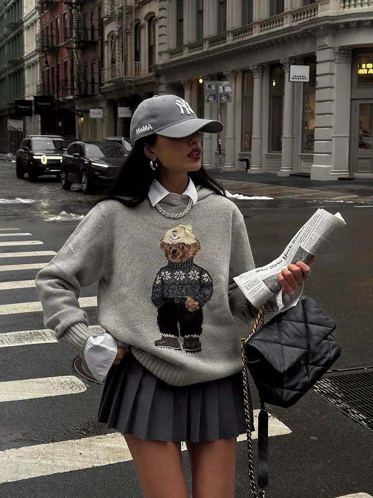 เสื้อฮู้ดลายหมีสไตล์เกาหลีสำหรับผู้หญิง ฤดูใบไม้ร่วง ฤดูหนาว เนื้อผ้านุ่ม สบาย ใส่สบาย ทรงหลวม ถักนิตติ้ง เหมาะสำหรับใส่ไปทำงาน ผลิตจากโพลีเอสเตอร์...