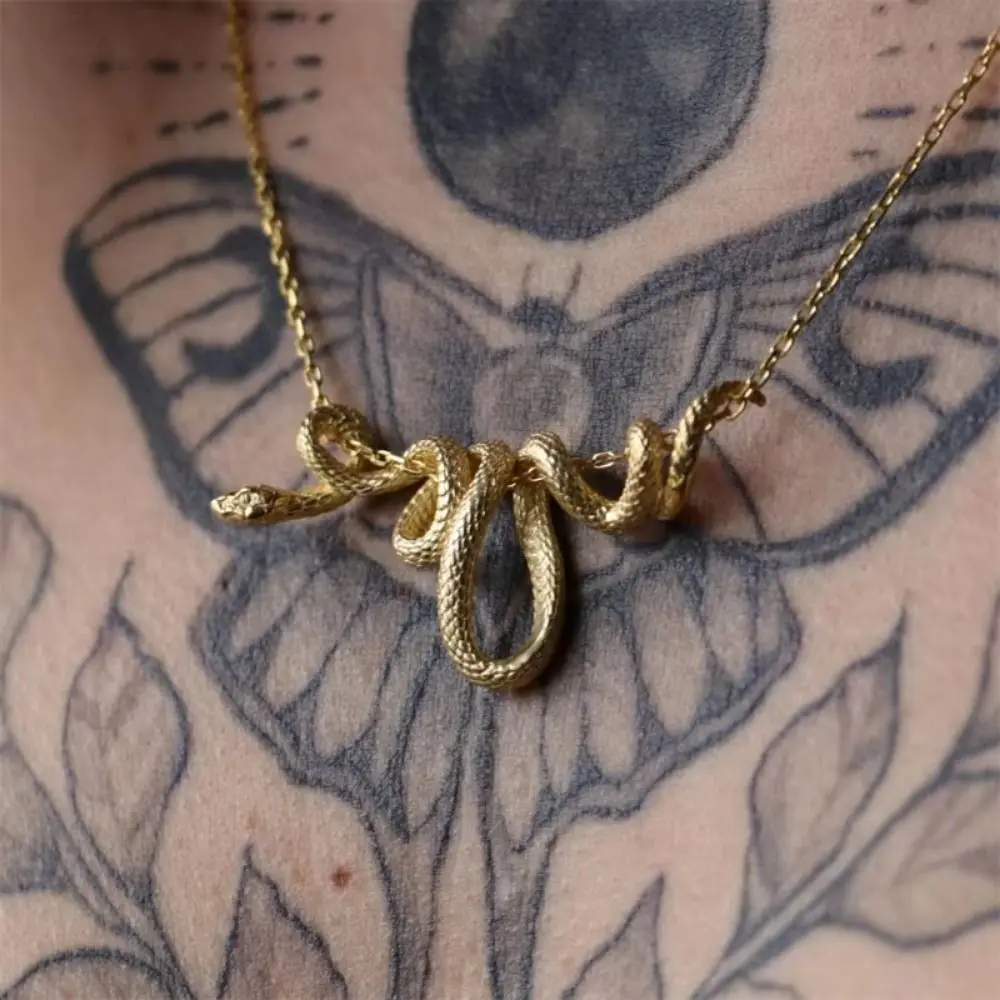 Unique Snake Choker Snake Necklace Metal Collar Gold Silver Color Twisted Snake Necklace Serpentine Shaped Fashion Women