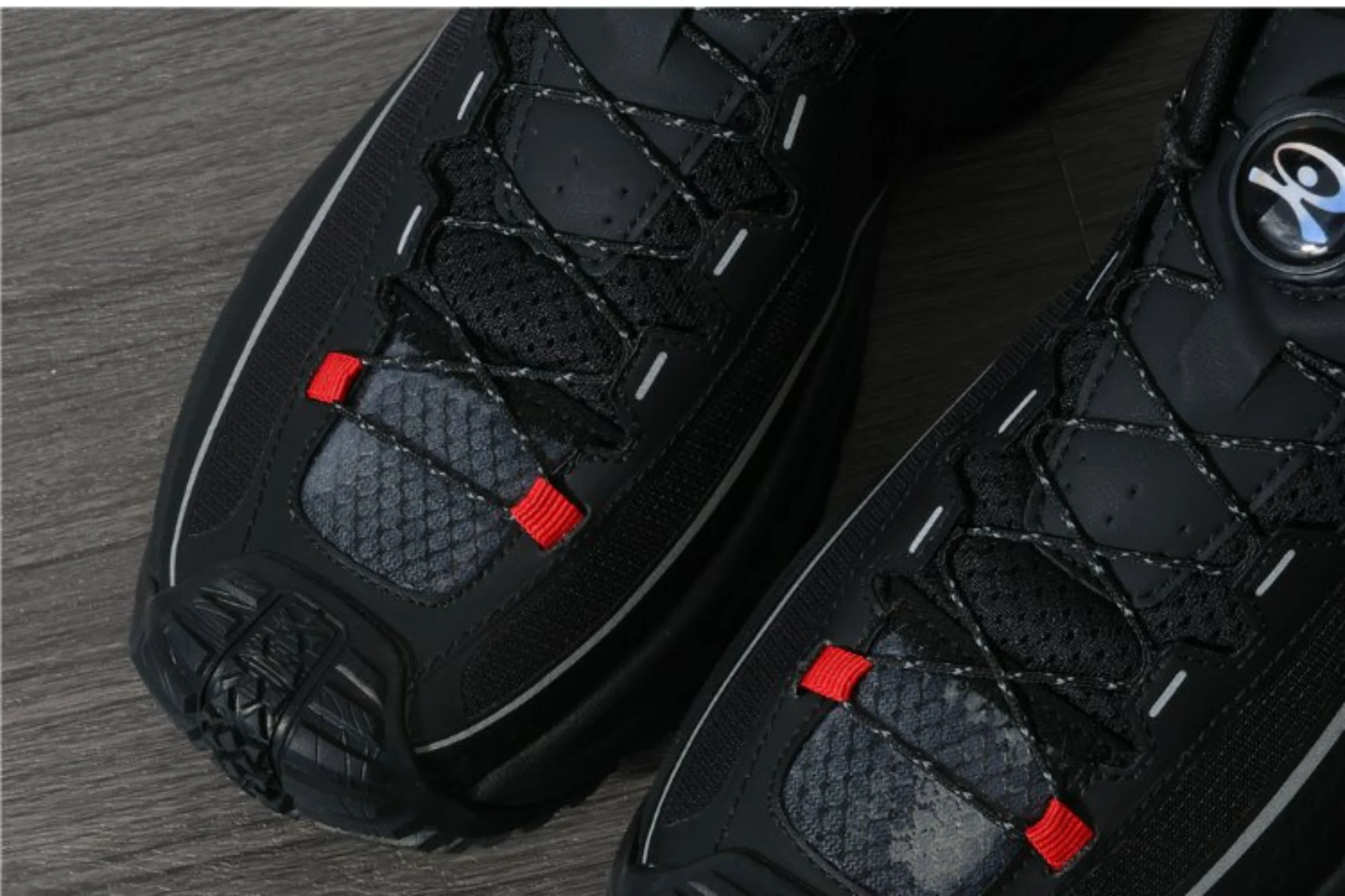 

2025 new fashion plus size men's sneakers thick bottom shock absorption camouflage pattern running shoes