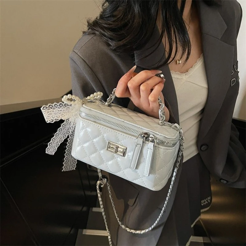 

Minimalist Vintage Tote French Style Shoulder Bag 2025 New High-end Gift Office Business Handbag for Women